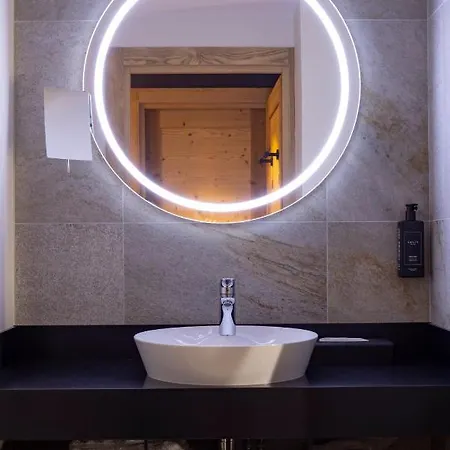 Hotel Higalik 4*